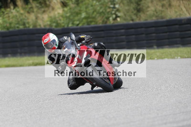 /27 12.06.2025 Ducati Schweiz Trackday Warmup  ADR/gelb-jeaune/31